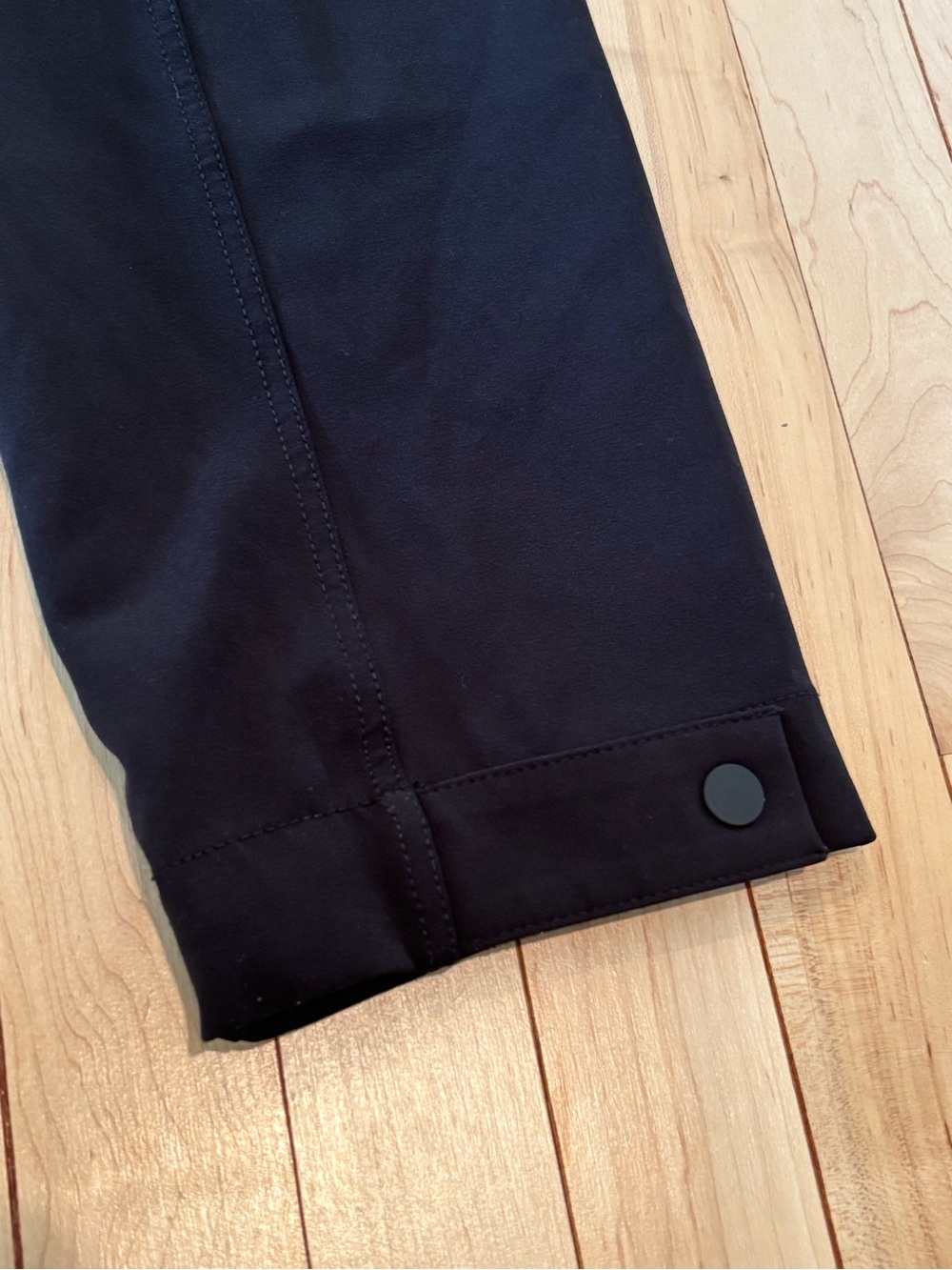 Athleta Endless High Rise Cargo Pants Black Size 6 - Picture 8 of 12